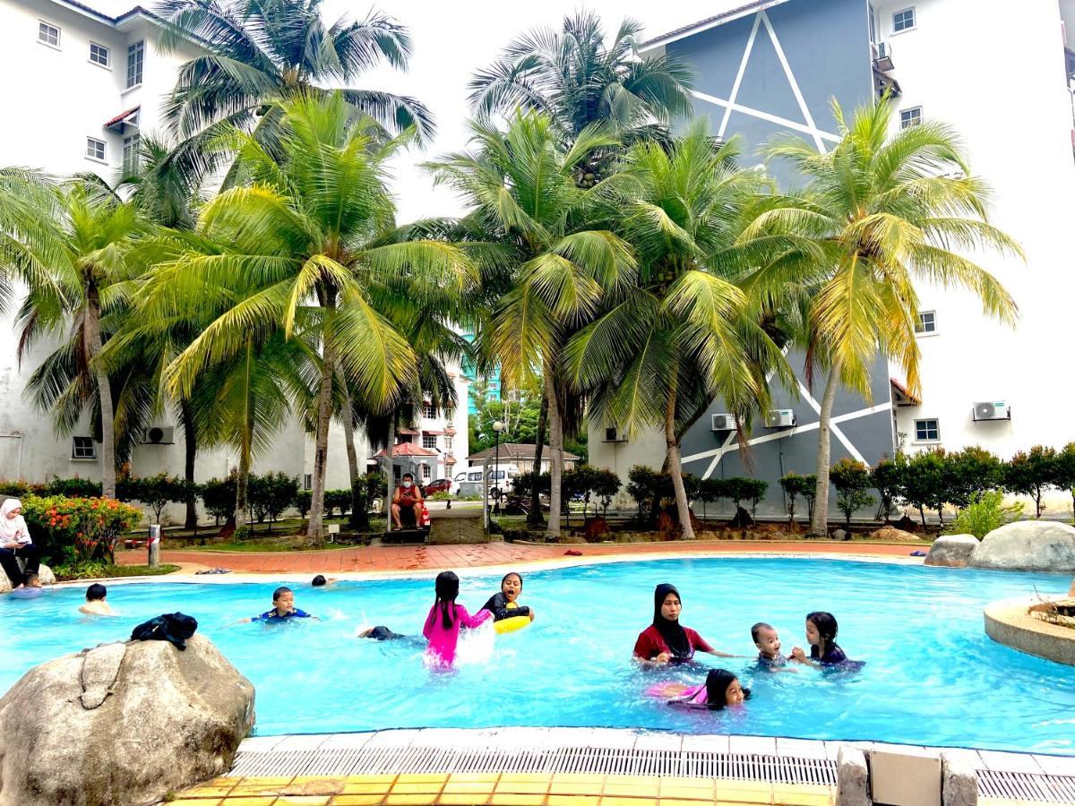 Smilez Homestay H102 & A306 At Pd Perdana Kondo Resort بورت ديكسون المظهر الخارجي الصورة
